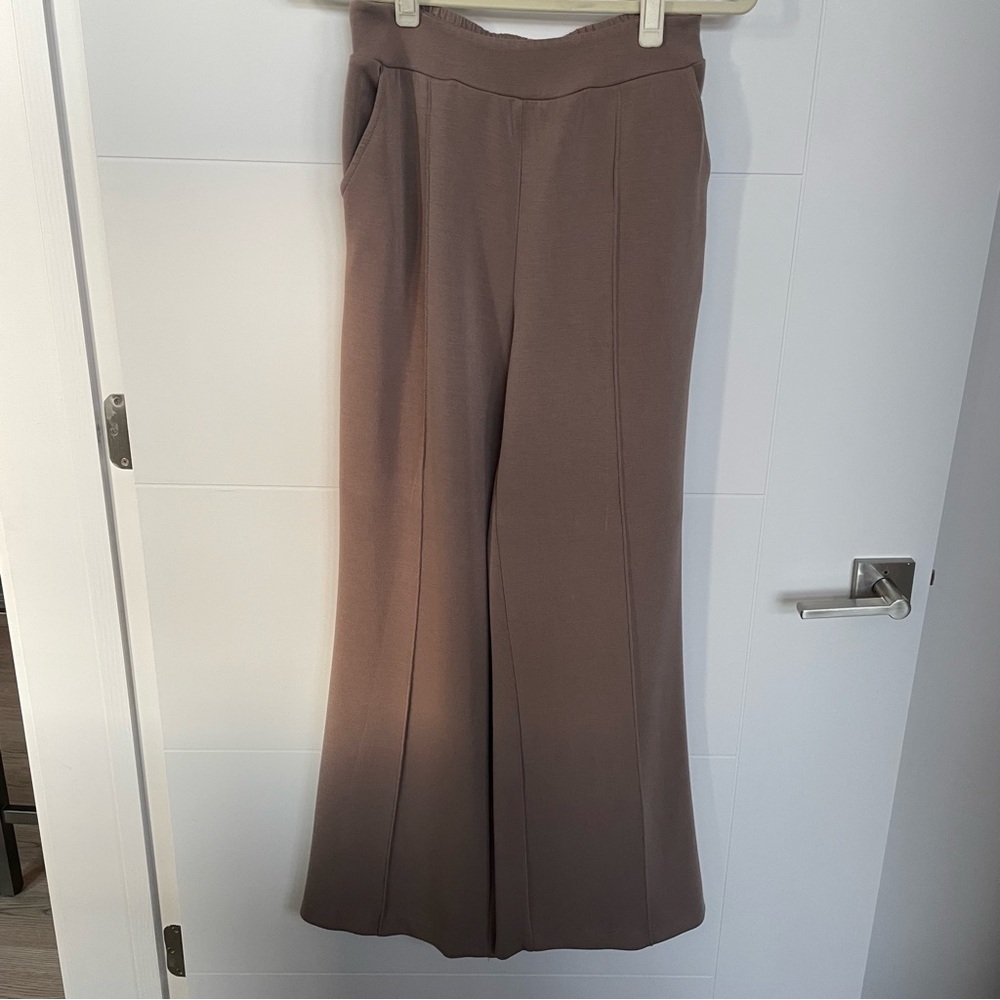 🌟TWO PIECE🌟Light Brown Lounge Set, Small - Picture 6 of 8